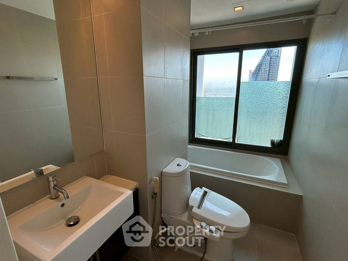 picture 3-BR Condo at Noble Remix near BTS Thong Lor (ID 513664) - 10/14