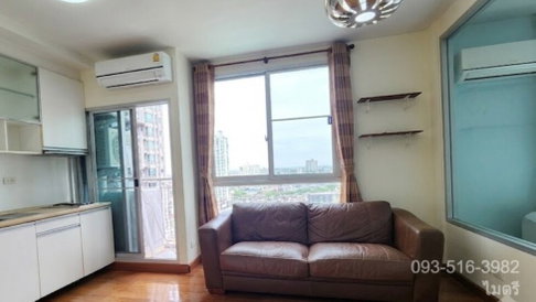 Move-in ready condo near BTS Talat Phlu at a great price.