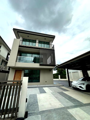 บ้านเดี่ยว กรุงเทพมหานคร : ขายบ้านเดี่ยวหรู หมู่บ้าน AQ Arbor สวนหลวง ร.9 บ้านมือ1 ตกแต่งสวย!