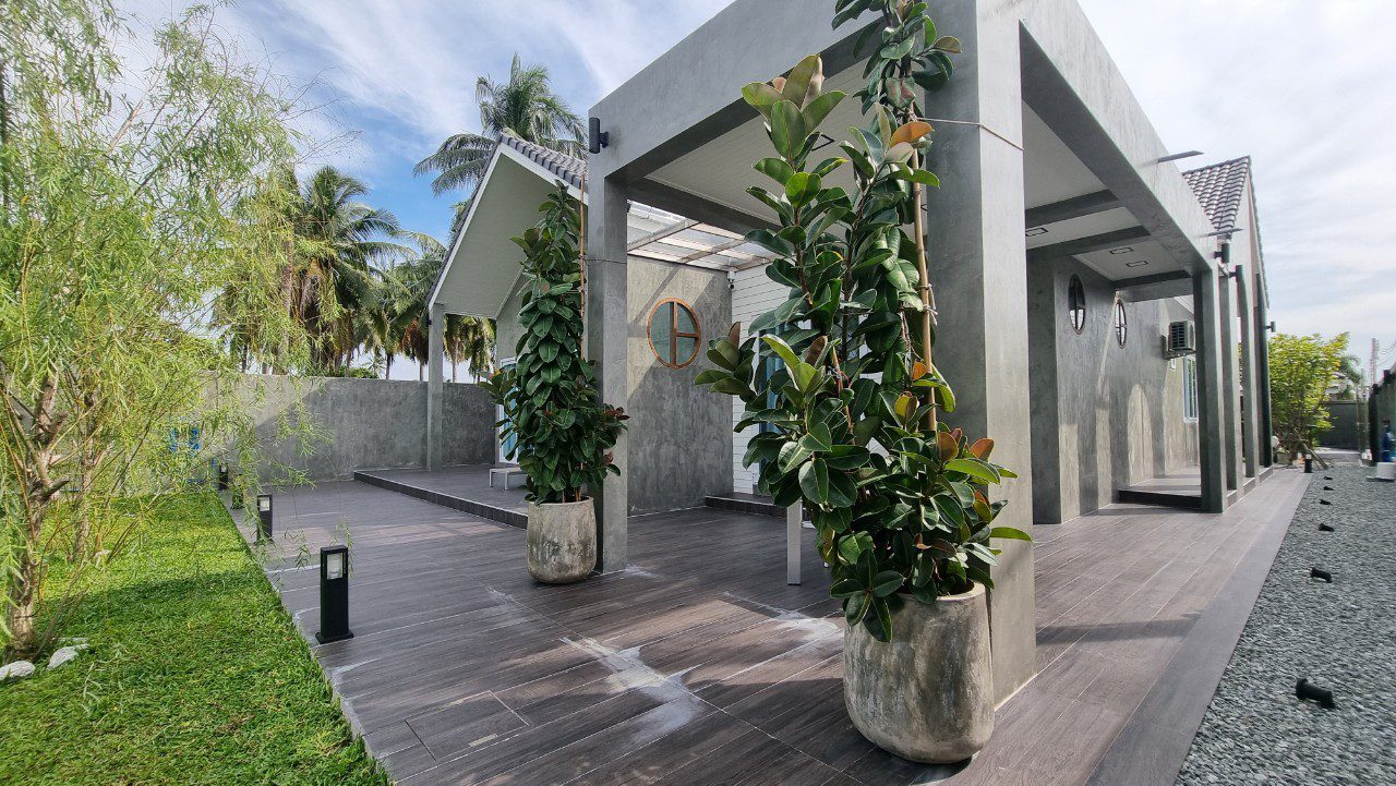 รูป 3 Bedrooms Single House for Sale in East Pattaya - รูปที่ 1/29