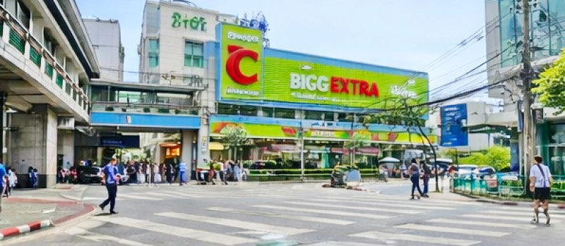 รูป BTS สะพานควาย 550 ม.ติดถนนอินทามระ สตูดิโอออฟฟิศให้เช่า 1 ห้องน้ำในตัว 18 ตรม.ชั้นล่าง เหมาะสำหรับทำสำนักงาน หรือออฟฟิศ - รูปที่ 6/8
