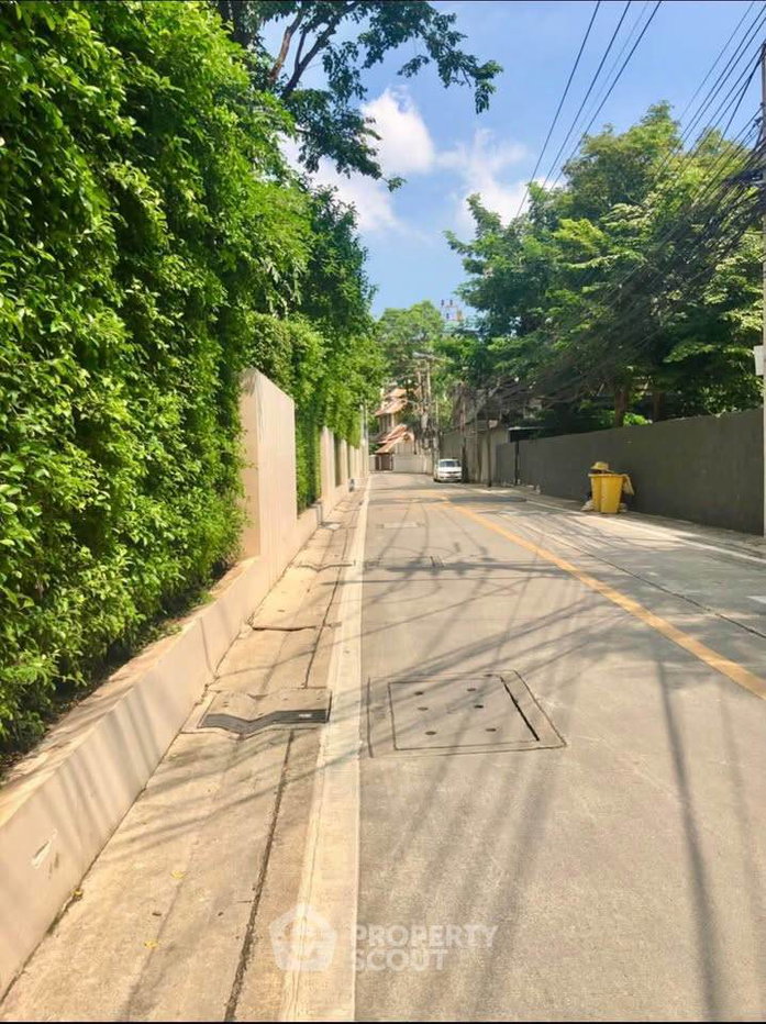 รูป คอนโด 2-ห้องนอน ที่ อารีย์ เพลส สุขุมวิท 26 ใกล้ BTS พร้อมพงษ์ (ID 3027868) - รูปที่ 11/13