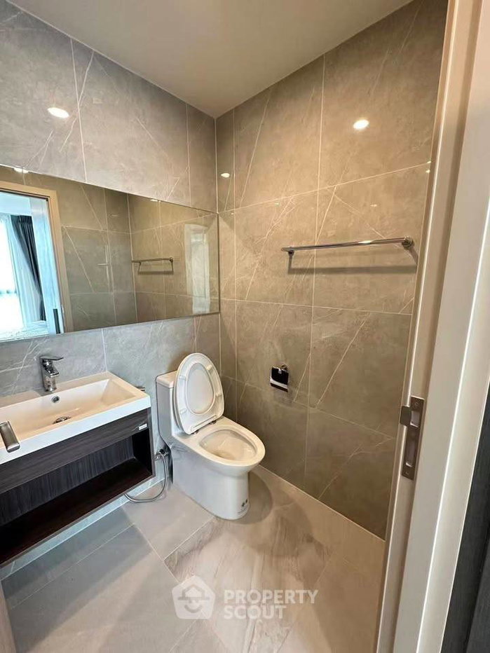 picture 1-BR Condo at Nue District R9 near MRT Phra Ram 9 (ID 3024615) - 8/10