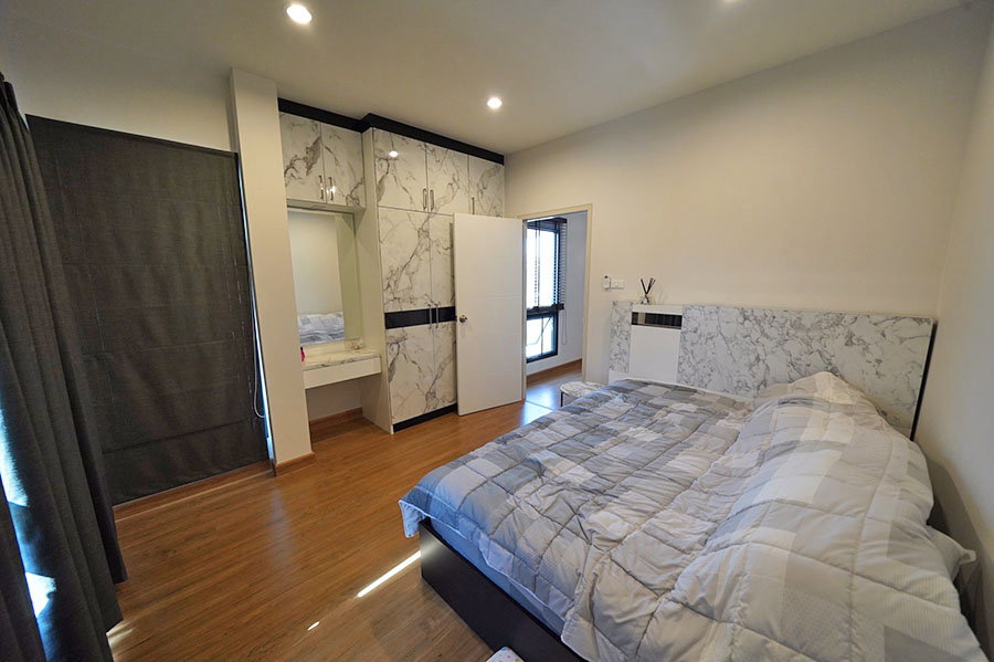 picture 2-Storey Detached House for Rent in a Secure Residential Project - 11/18