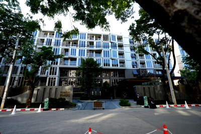 Condos for rent 700 Year Sports Arena Chiang Mai : 🌟🏢 Luxury Low-Density Condo for Rent | Walk to Central Festival | Doi Suthep View ✨
