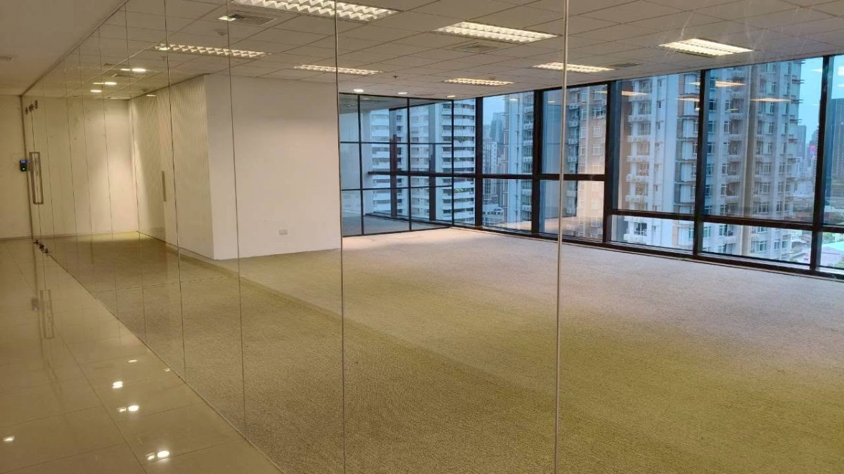 picture WS7902 🏢 Office space for rent, Rama 9 📍 Near MRT Phetchaburi. Only 680 THB/sq.m. 💰 - 2/5