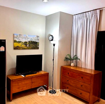 Condos for sale : 2-BR Condo Noble Reveal Ekamai, 200m to BTS Ekkamai (ID 3026452)
