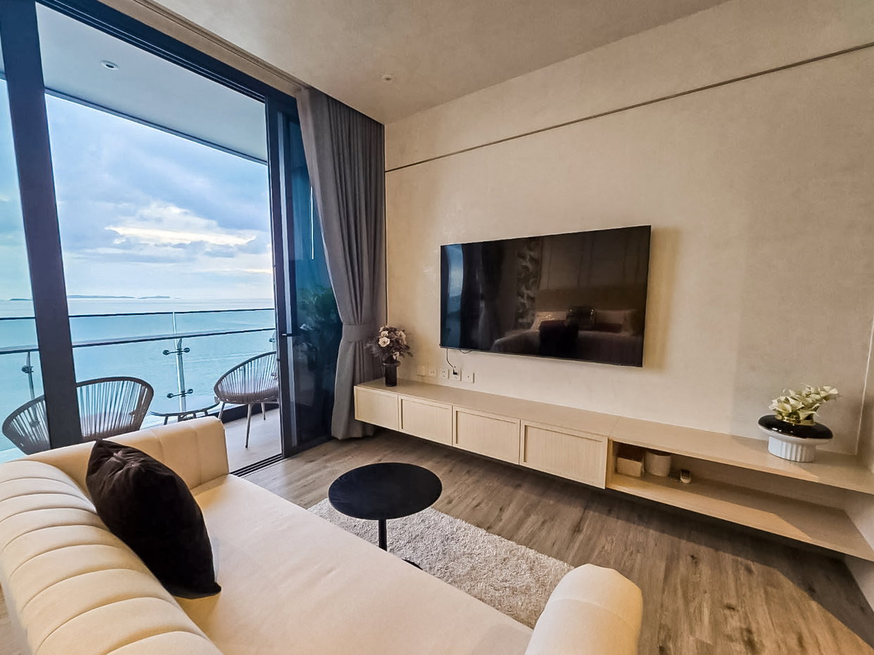 รูป Arom Wongamat 1 Bedroom Condo for Sale High Floor Sea View - รูปที่ 4/11