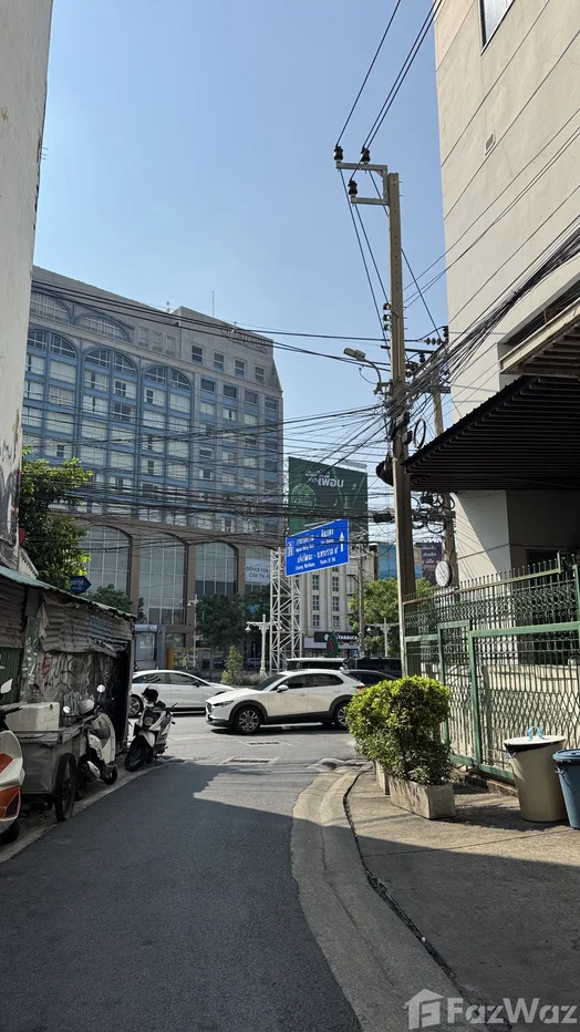 รูป ทาวน์เฮ้าส์ให้เช่า 3 ห้องนอน ใน มหาพฤฒาราม, กรุงเทพมหานคร 6490593 - รูปที่ 4/8