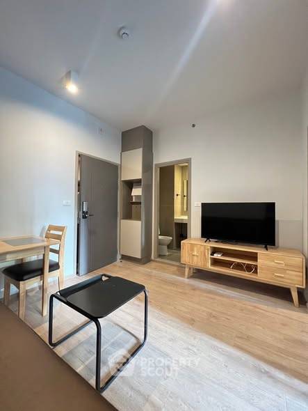 picture 1-BR Condo at Ideo Rama 9 - Asoke near MRT Phra Ram 9 (ID 3027700) - 2/8
