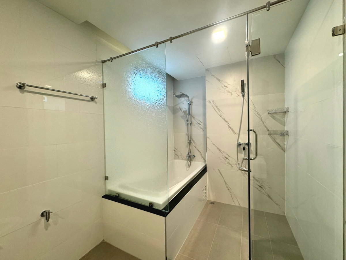 picture Rent out condos at the City Link condo Korat project. - 25/27