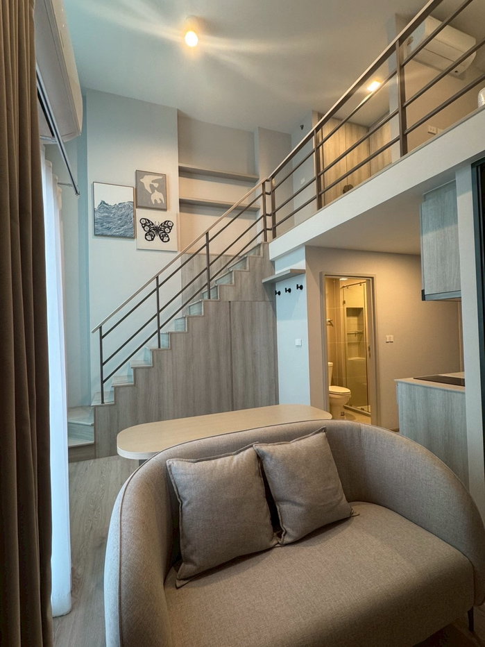 picture For rent: Cobe Kaset-SriPathum, High ceiling unit,  new unit, ready to move in. 28,000 baht per month. Call (0955752068, Ms. Chompoo) - 6/20