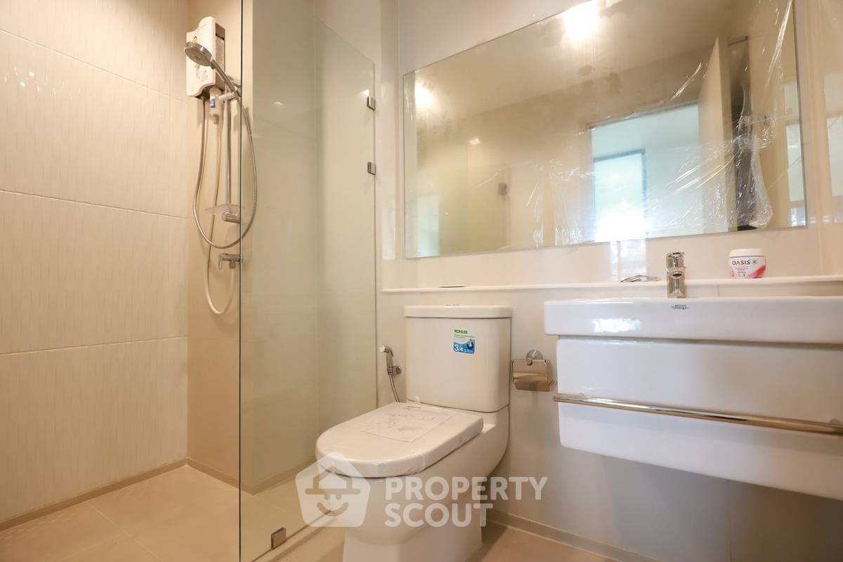 picture 1-BR Condo at Life One Wireless near BTS Phloen Chit (ID 2744034) - 11/11
