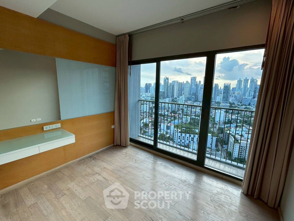 picture 3-BR Condo at Noble Remix near BTS Thong Lor (ID 513664) - 8/14