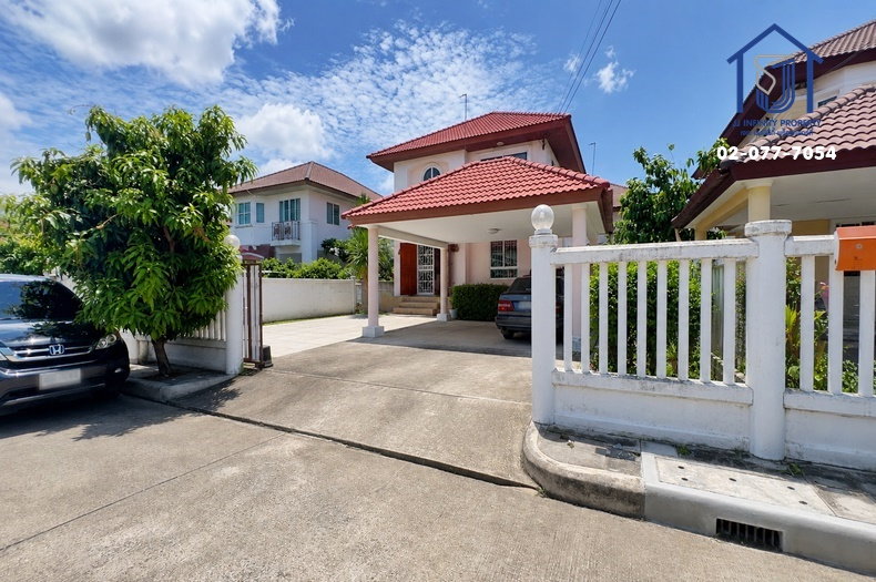 ขายบ้านเดี่ยว : ขายบ้านเดี่ยว 2 ชั้น  หมู่บ้านชวนชื่น บางนา 78.70 ตร.ว.  ซอยเกียรติพิพัฒน์ธานี  ใกล้นิคมฯ เวลโกรว์ และทางด่วนบูรพาวิถี