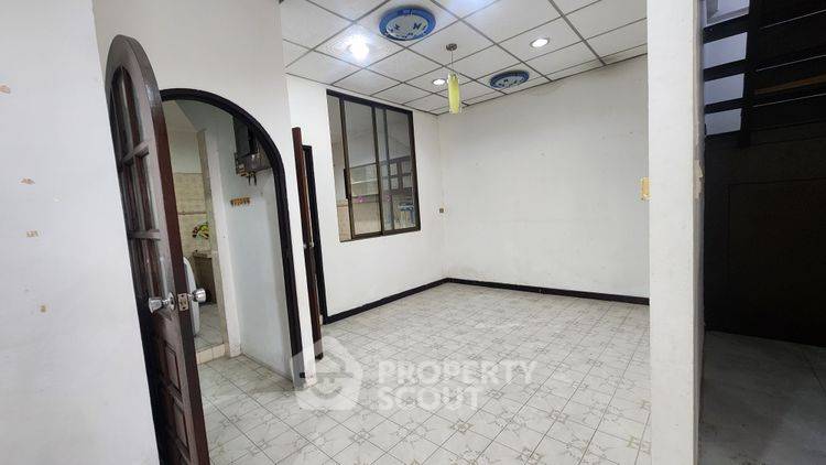 รูป ทาวน์เฮ้าส์ 3-ห้องนอน ใน บางโพงพาง (ID 3030179) - รูปที่ 5/10