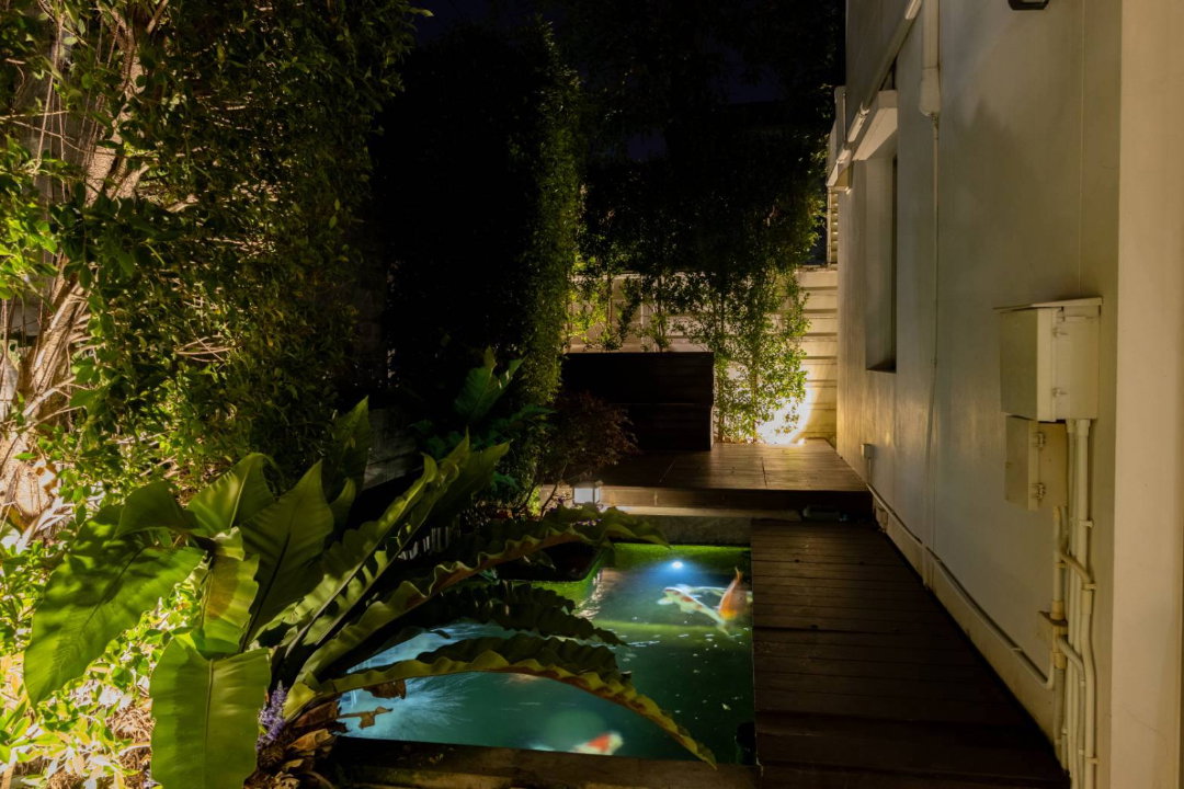 รูป ขายบ้านพูลวิลล่า Rochalia Resort Villas ขายพร้อมผู้เช่า บ้านสไตล์ Modern Luxury บรรยากาศเงียบสงบเป็นส่วนตัวโซนสันผักหวาน -SW003831 - รูปที่ 2/15