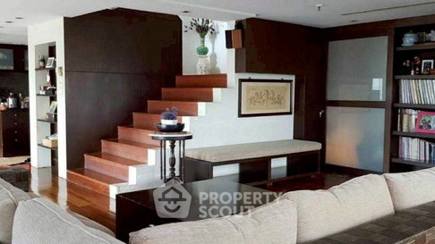 3-BR Condo at Baan Phrom Phong near MRT Phetchaburi (ID 3023996)