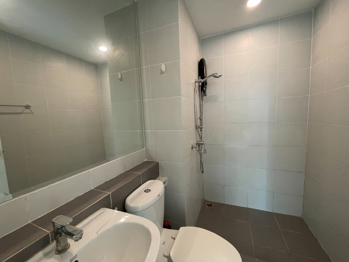 รูป ขายด่วน Proud Condo 1.1 ล้านพร้อมตกแต่ง - รูปที่ 7/9
