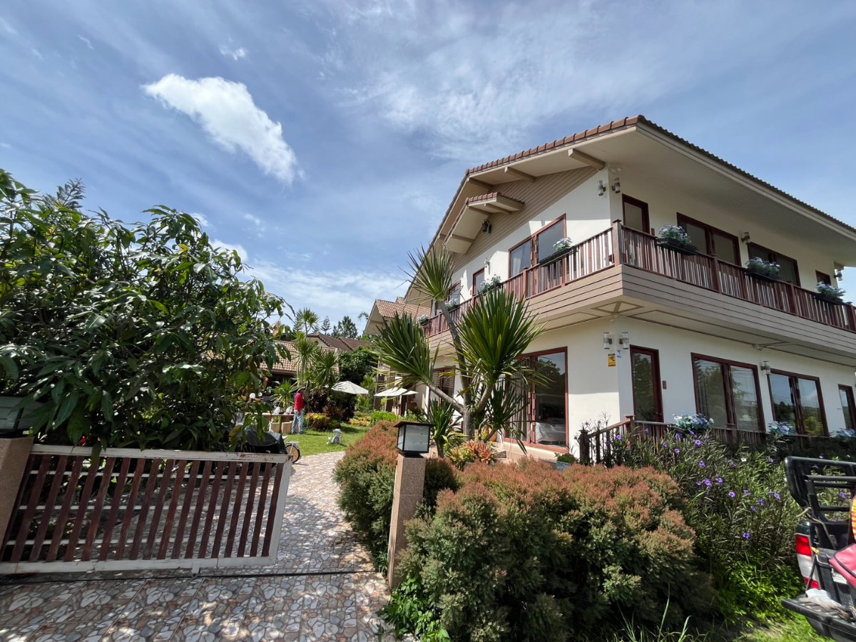 รูป J135|บ้านเดี่ยว 2 ชั้น โครงการ เขาค้อไฮแลนด์ซิตี้ บ้านพร้อมกิจการรีสอร์ท โอบล้อมด้วย ธรรมชาติและขุนเขา  เขาค้อ เพชรบูรณ์ (ราคา 16,900,000  บาท)  - รูปที่ 3/73