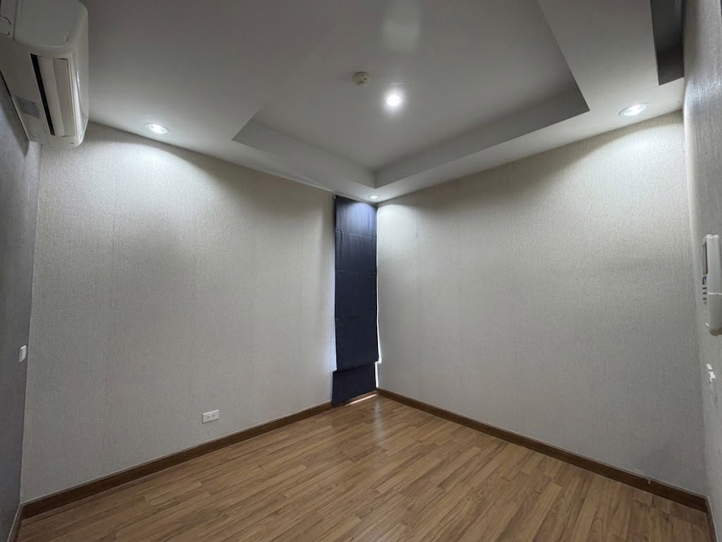 รูป 🔥 คอนโดห้องใหญ่ 2 ห้องนอน โซนคูคต เพียง 1.55 ล้าน! 🔥🏢 ลามูร์ คอนโด - รูปที่ 6/14