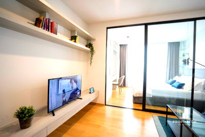 คอนโดให้เช่า : PM017578 ✨Flash Deal ✨ Noble Revo Silom (1Bed 1Bath 33 SQM.) พร้อมอยู่ ! เพียง 23,000 บาทต่อเดือน Tel.0981315848 @propmatch