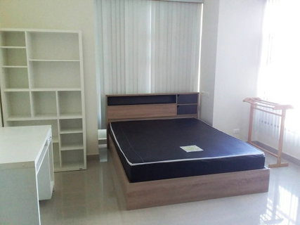 รูปภาพ 🏙️✨ FOR RENT: Baan Klang Krung Siam–Pathumwan — SPACIOUS CITY LIVING IN PRIME SIAM! 💰 Rental Price: 24,000 THB/month