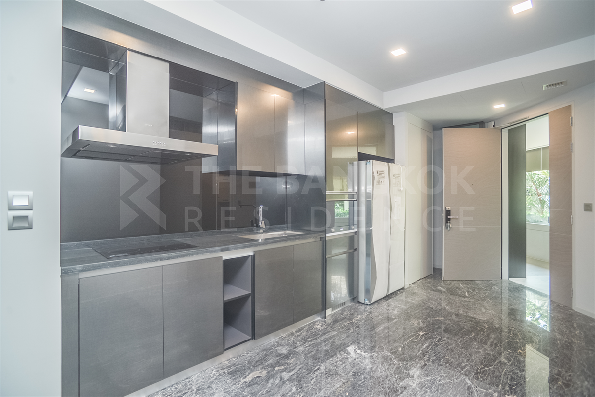 picture Ashton Residence 41 near BTS Phrom Phong Easy Travel, Fully Utilized Space - 3/9