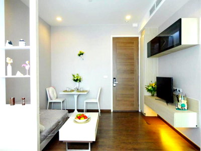 Condos for rent : 🏙️✨ FOR RENT: Q Asoke — HIGH-FLOOR CITY LIVING IN PRIME ASOKE! 💰 Rental Price: 24,000 THB/month | 📲 Line ID: @condobkk (with @) 