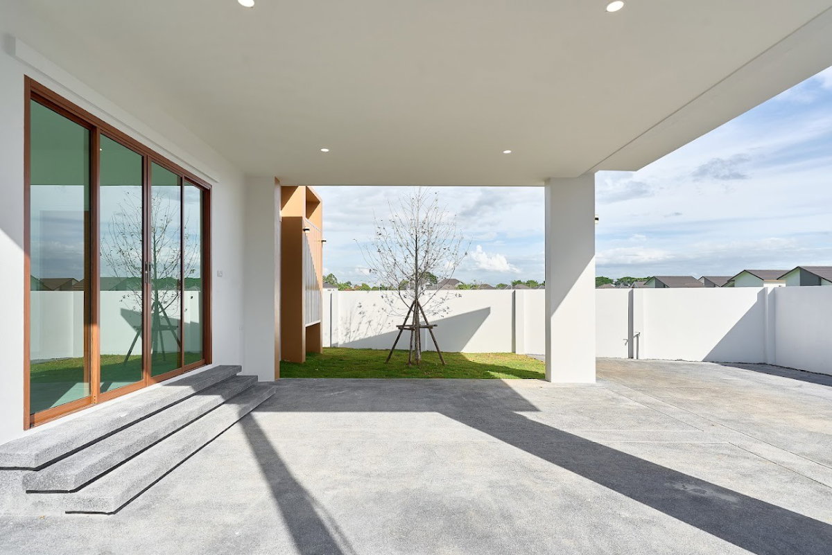 picture Single-Storey Detached House for Sale in a Peaceful Suburban Area - 4/26