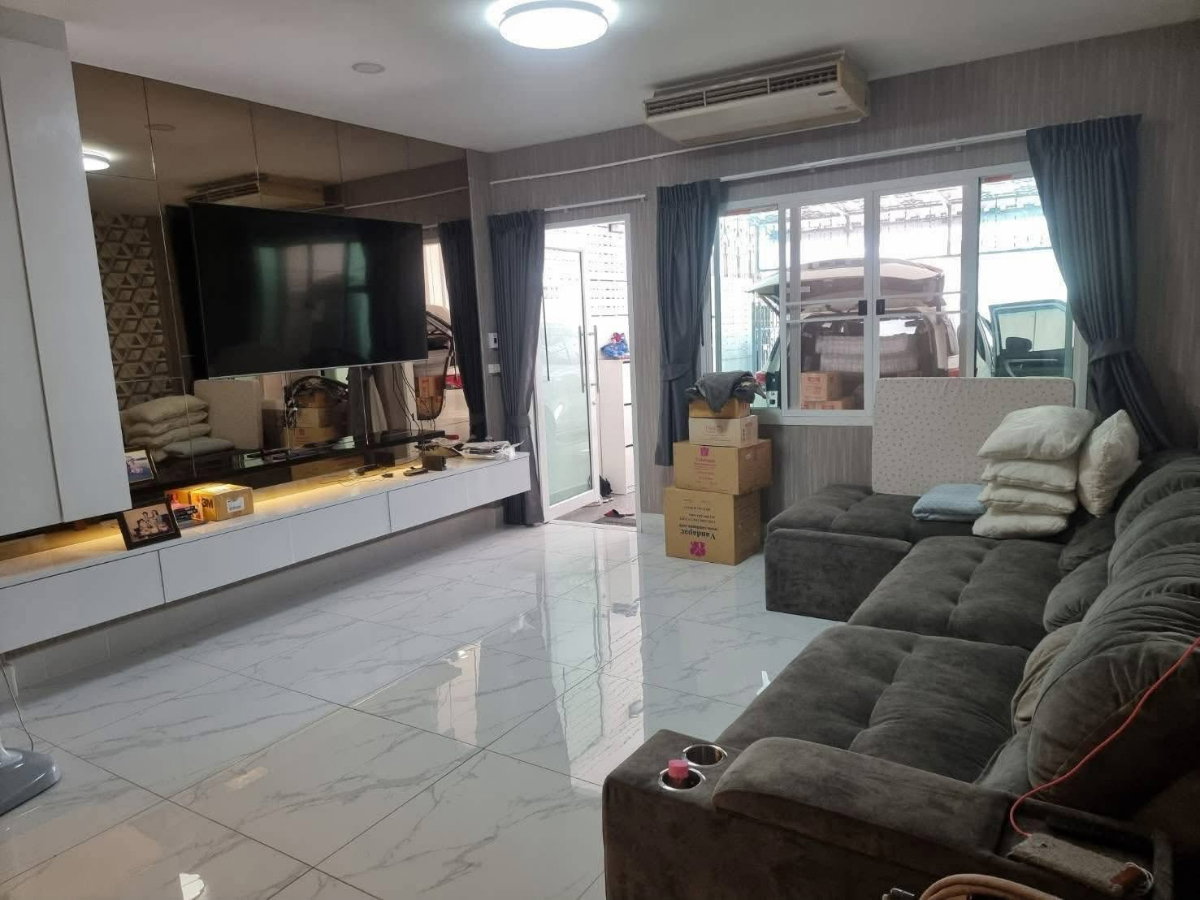 รูป HR3545ให้เช่าบ้าน 4 ชั้น ย่านสุทธิสาร–รัชดา พื้นที่กว้าง 320 ตร.ม. ห่างจาก MRT สุทธิสาร เพียง 450 เมตร [เลี้ยงสัตว์ได้ / รับชาวต่างชาติ] - รูปที่ 23/23