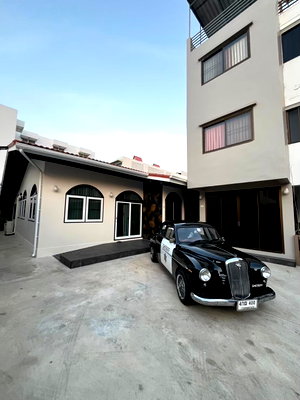 Houses for rent Bangkok : 🏡✨ FOR RENT | Unique Family Compound, Ready to Movein, Fully-Furnished in Sukhothai Road