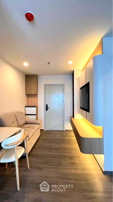 คอนโดให้เช่า : คอนโด 1 ห้องนอน 28 ตร.ม. ชั้นสูง 35 ที่ Regent Home Wutthakat ใกล้ BTS วุฒากาศ 300 ม. (ID 3031082)