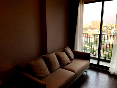 Condos for rent : C Ekkamai | The heart of Ekkamai. Ready-to-move-in apartment at the most amazing price in the project! #2026062414907 #MKT