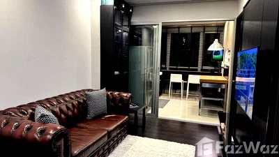 Condos for sale : Bespoke luxury 45.2SQM 1BR at Rhythm 50. High-end remodel. 6475022