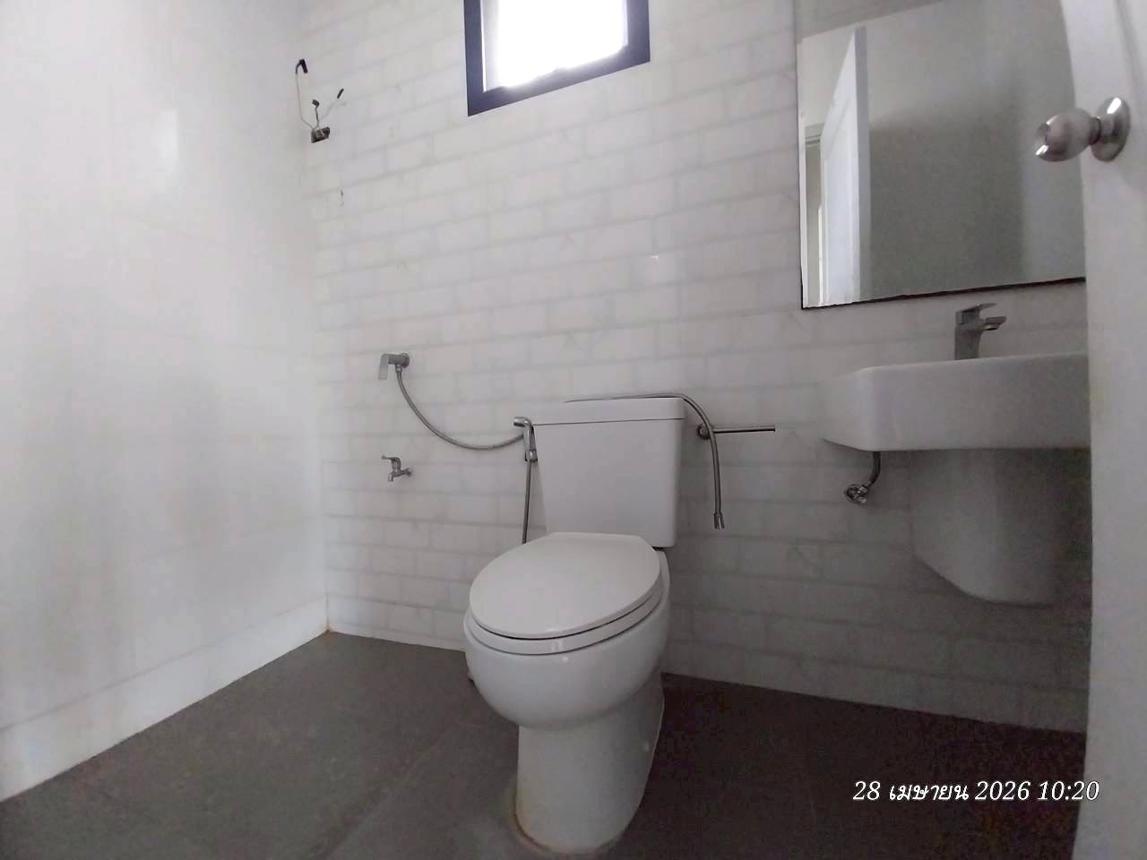 picture TOWN HOUSE 17.2 Sq.w. Lat Krabang Bangkok for 2.3M - 26/30