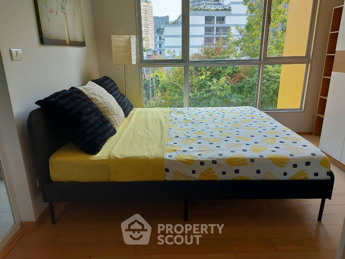 รูป คอนโด 1-ห้องนอน ที่ ไฮฟ์ สุขุมวิท 65 ใกล้ BTS เอกมัย (ID 884582) - รูปที่ 3/6