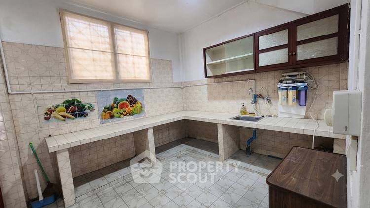 รูป ทาวน์เฮ้าส์ 3-ห้องนอน ใน บางโพงพาง (ID 3030179) - รูปที่ 6/10