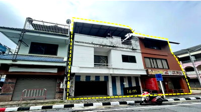 Shophouses for sale Surat Thani : For sale: Napasai 3-unit shophouse, Chaweng Beach Road, Koh Samui, Surat Thani 400 sq.m.