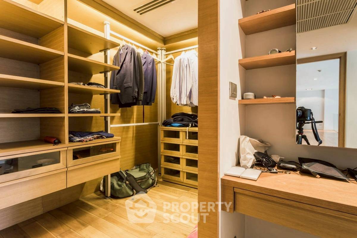 รูป คอนโด 4-ห้องนอน ที่ ไฟคัส เลน คอนโดมิเนียม ใกล้ BTS พระโขนง (ID 3028834) - รูปที่ 12/16