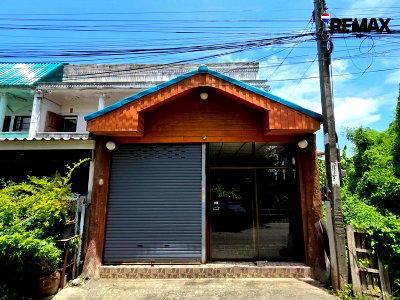 ทาวน์โฮม กรุงเทพมหานคร : ขายทาวน์เฮ้าส์ 2 ชั้น หลังใหญ่ เนื้อที่ 30 ตร.ว. 4 ห้องนอน ซอยเพชรเกษม 79 แยก 9 หนองแขม กรุงเทพมหานคร
