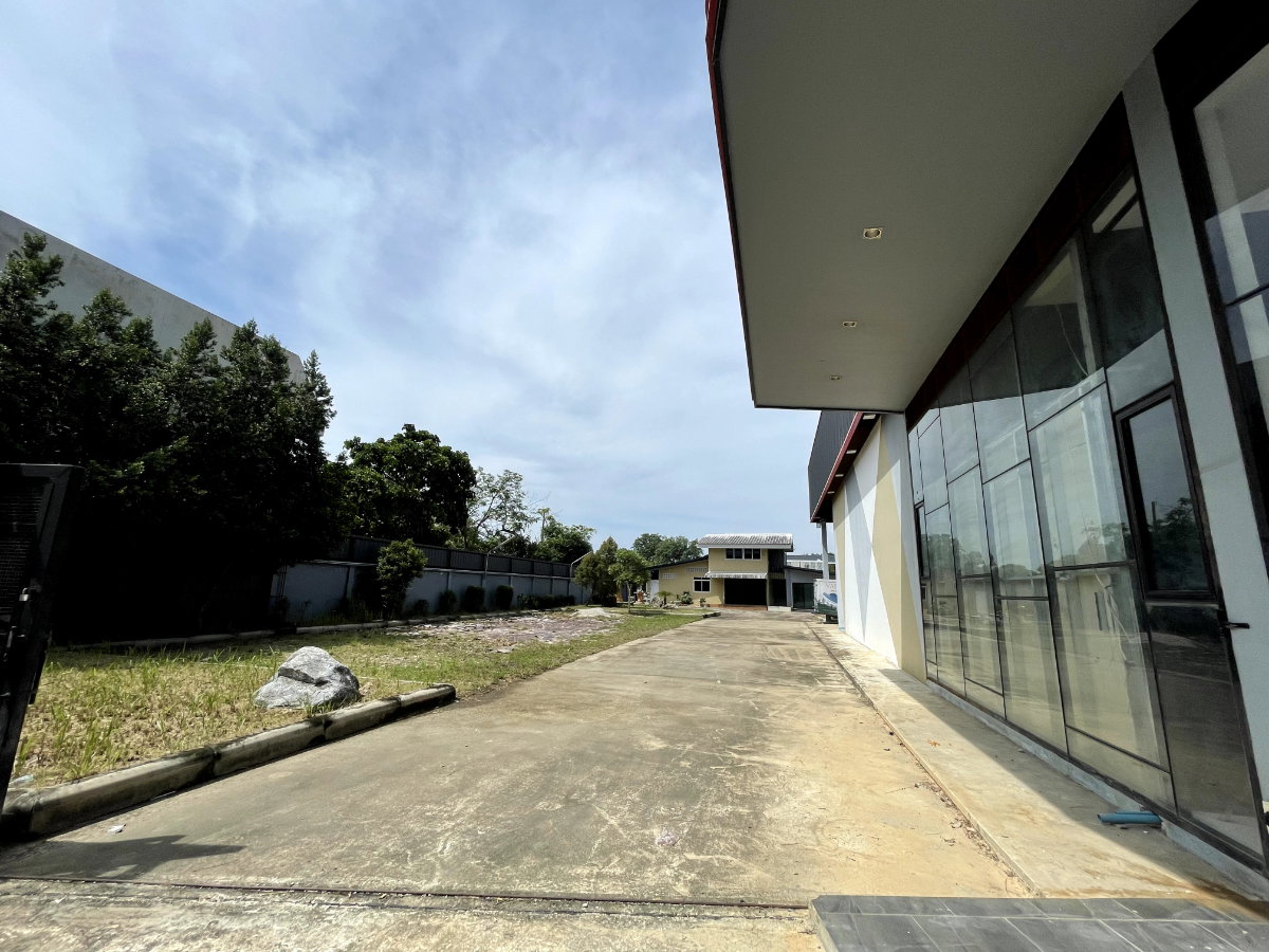 รูป ขายที่ดิน 1 ไร่ พร้อมสำนักงาน + โฮมออฟฟิศ + ที่จอดรถพร้อม (เจ้าของขายเอง) - รูปที่ 13/19