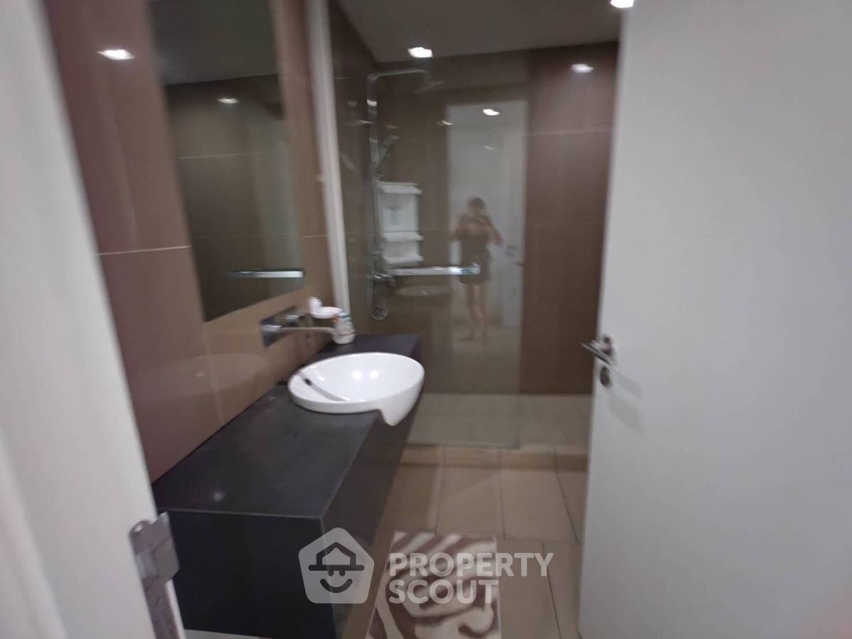 picture High-Floor 2-BR 100 Sqm Condo At Zire Wongamat, Near Wong Amat (ID 3032292) - 3/10