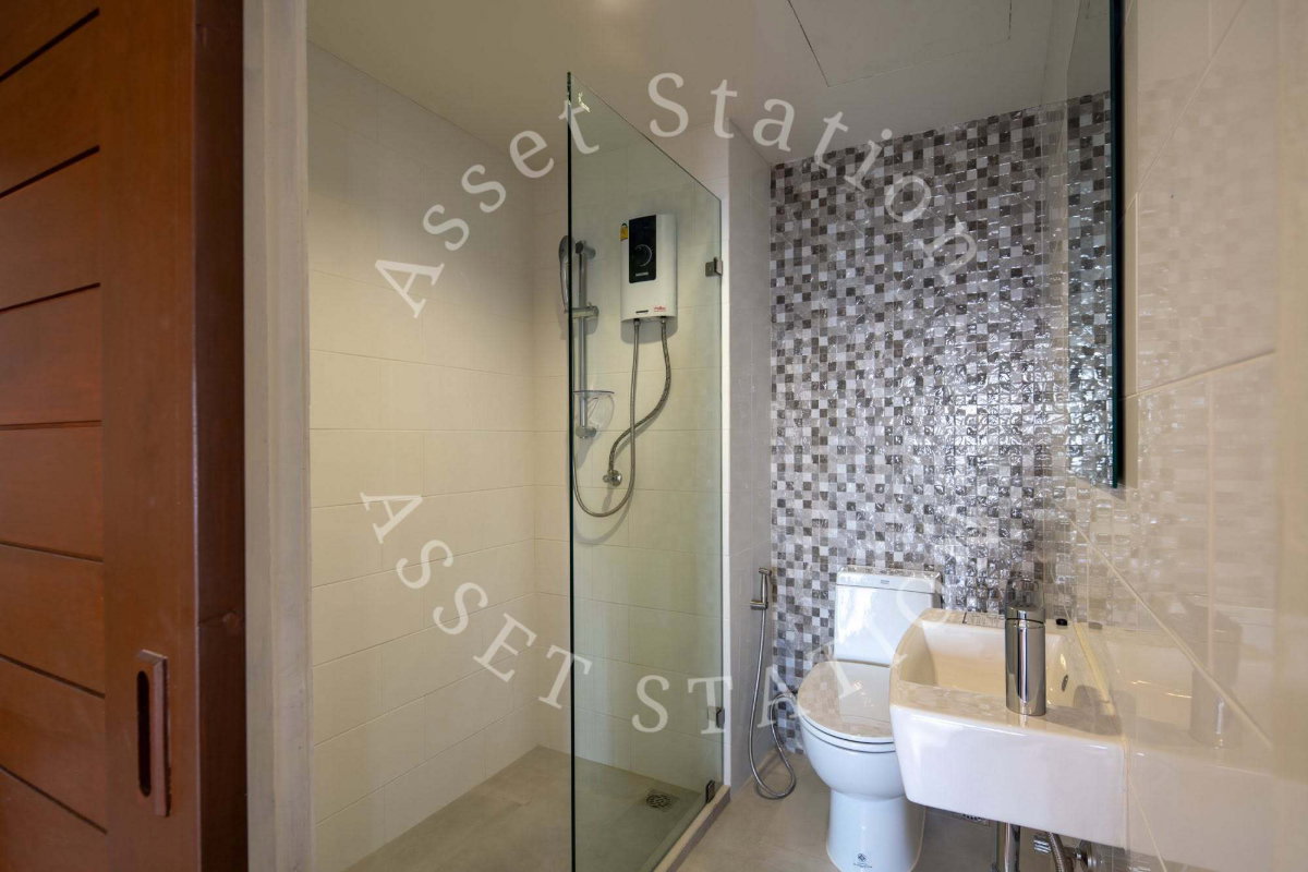 รูป  พร้อมเช่า! 🌃 ✨ Sarin Place ห้องสวยเฟอร์ครบ ตอบโจทย์ทุกไลฟ์สไตล์🛋️  ใกล้ BTS รัชโยธิน🚈 - รูปที่ 17/18