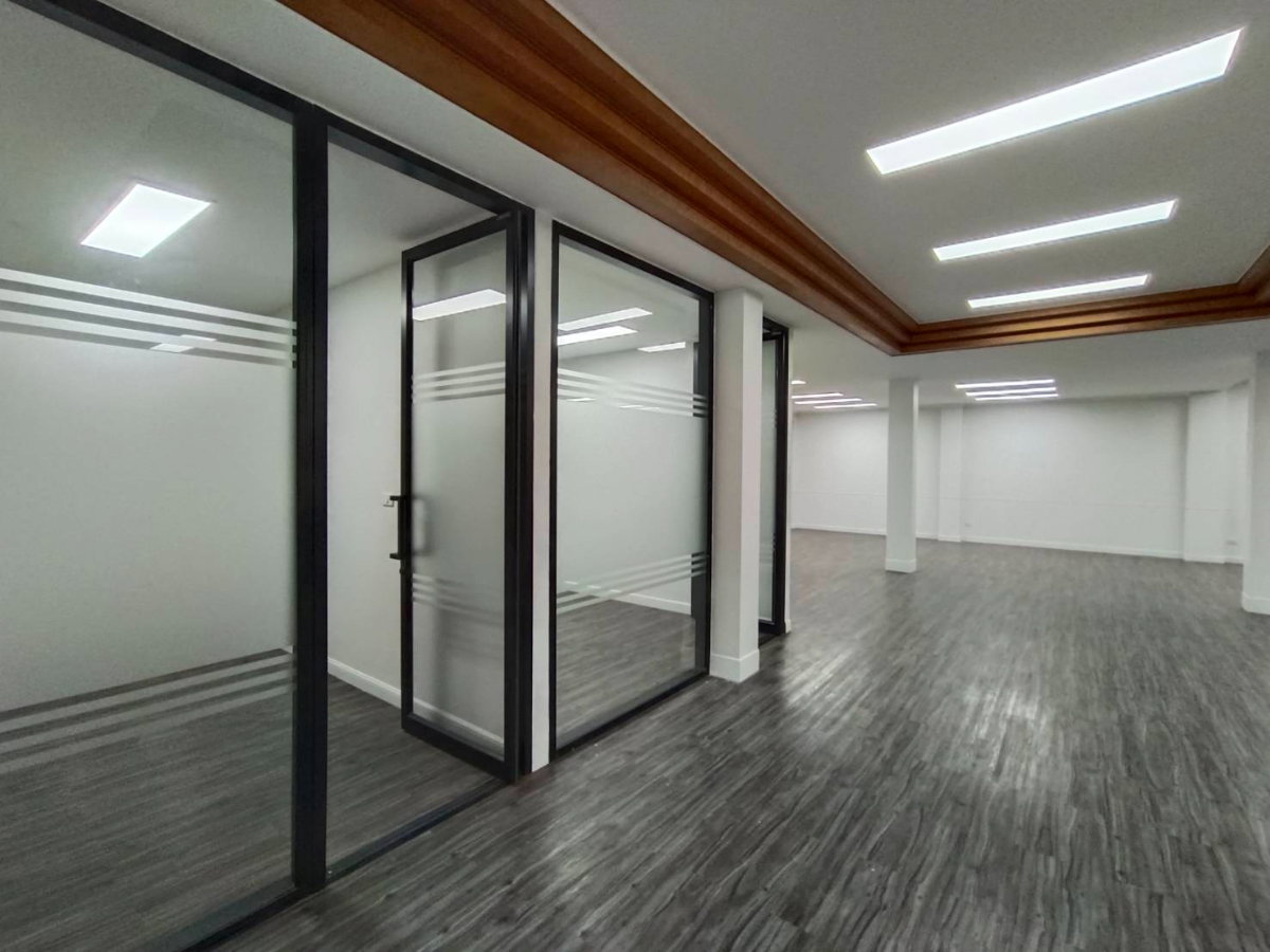 รูป ให้เช่าพื้นที่อาคารสำนักงาน 4 ชั้น ในซอยคอนแวนต์ สีลม-สาทร บางรัก ใจกลางเมือง ใกล้ BTS ศาลาแดง - รูปที่ 13/21