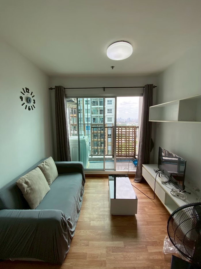 รูป T235 ให้เช่าคอนโด The Trust Condo Ngamwongwan (เดอะ ทรัสต์ คอนโด งามวงศ์วาน) ห้องมุม เฟอร์ครบ มีเครื่องซักผ้า - รูปที่ 3/9