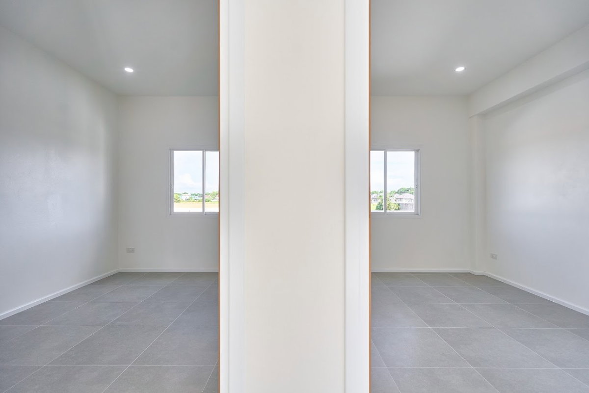 picture Single-Storey Detached House for Sale in a Peaceful Suburban Area - 6/26