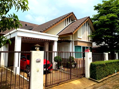 เช่าบ้านเดี่ยว ม.เกษตรศาสตร์ ศรีราชา : บ้านเดี่ยวบรรยากาศดี เซนสิริโฮม ศรีราชา ใกล้มหาวิทยาลัยและแหล่งงาน