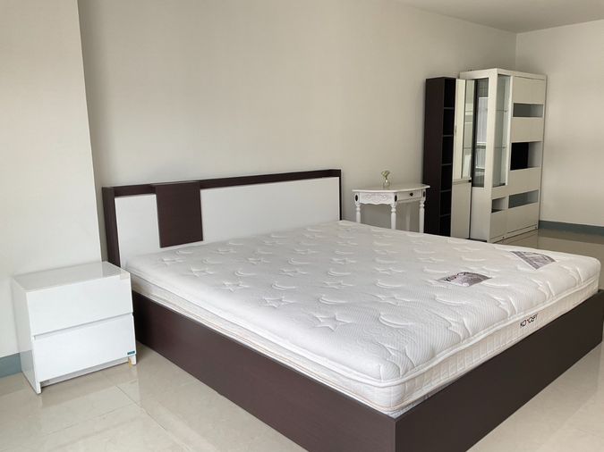 ให้เช่า รีเจ้นท์โฮม 10 แจ้งวัฒนะ ห้องสูท ห้องมุม ทาสีใหม่ Regent Home 10 Changwattana พร้อมเฟอร์นิเจอร์เครื่องใช้ไฟฟ้า ติดถนนใหญ่ห่างBTS-สายสีเขียว