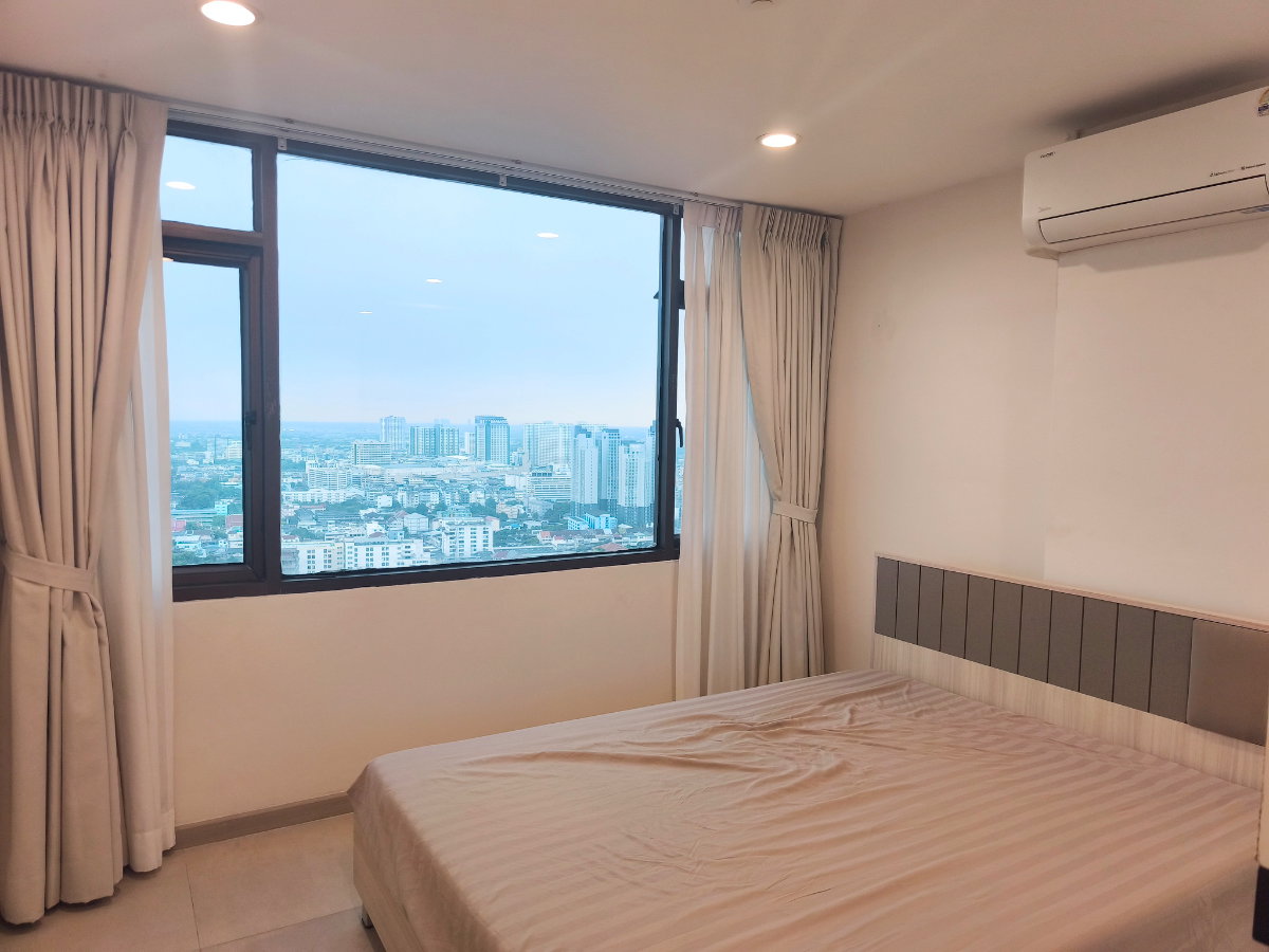picture • MRT (Bang Yi Khan Station) Newly Renovated | Spacious Kitchen | 1 Bedroom | Direct Owner - 15/19